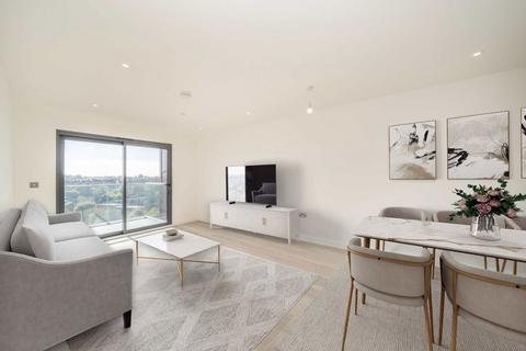 1 bedroom flat for sale, Plough Road, Battersea SW11