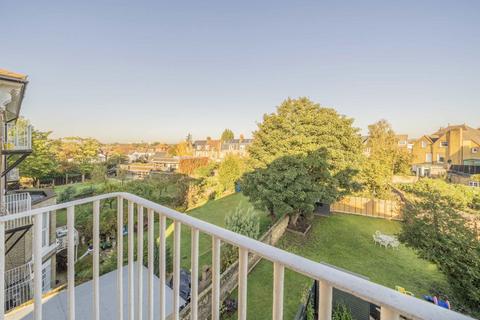 1 bedroom flat for sale, Nightingale Lane, London SW12