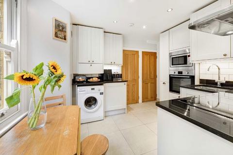 1 bedroom flat for sale, Harbut Road, London SW11