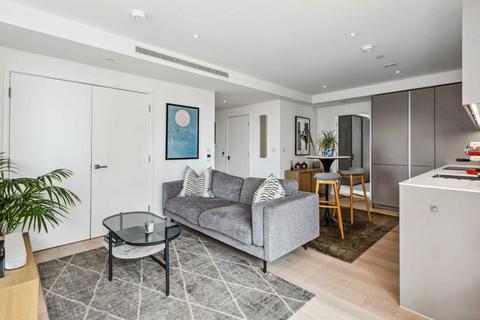 2 bedroom flat for sale, York Place, London SW11