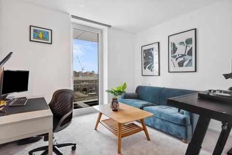 2 bedroom flat for sale, York Place, London SW11