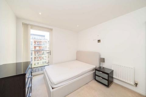 1 bedroom flat for sale, Battersea Park Road, London SW8