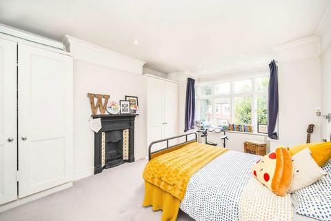 4 bedroom terraced house for sale, Midhurst Road, London W13