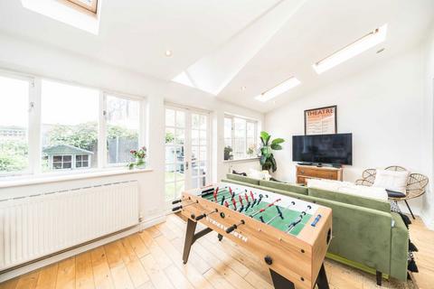 91 Midhurst Road, London, W13 9TJ