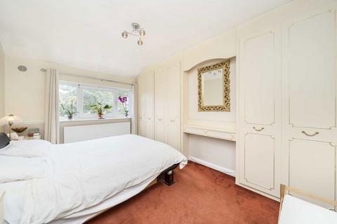 3 bedroom house for sale, Townholm Crescent, London W7