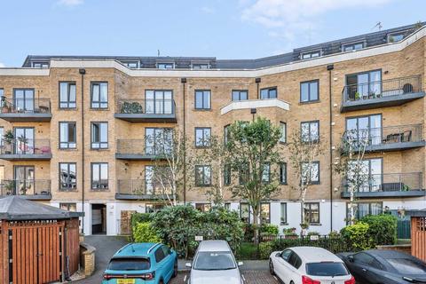 2 bedroom flat for sale, Dock Meadow Reach, London W7