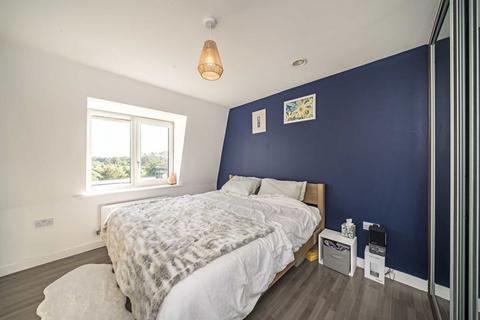 2 bedroom flat for sale, Dock Meadow Reach, London W7