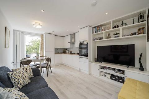 2 bedroom flat for sale, Leeland Terrace, London W13