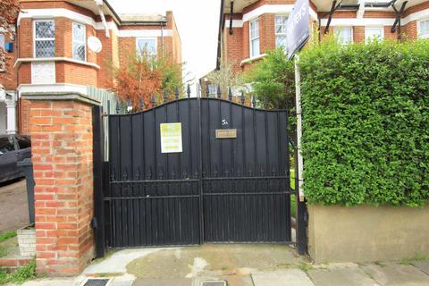 5a Carew Road, London, W13 9QL