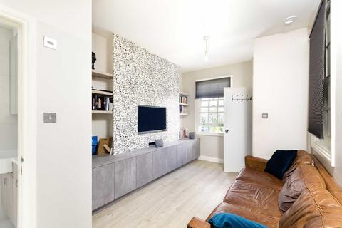 1 bedroom flat for sale, Northfield Avenue, London W13