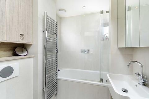 1 bedroom flat for sale, Northfield Avenue, London W13