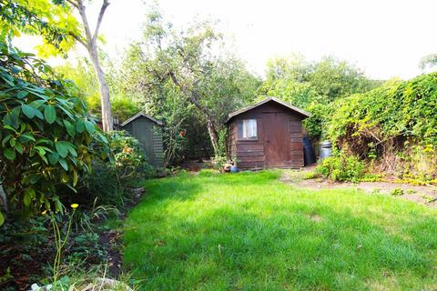 4 bedroom semi-detached house for sale, Clitherow Avenue, London W7