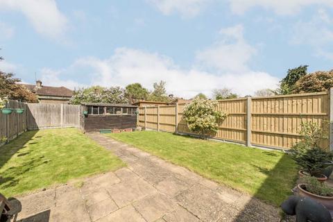 74 Townholm Crescent, London, W7 2NA