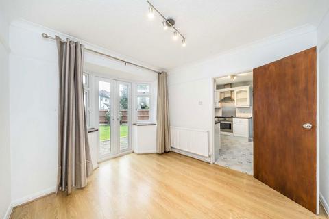 3 bedroom semi-detached house to rent, Eastcote Road, Pinner HA5