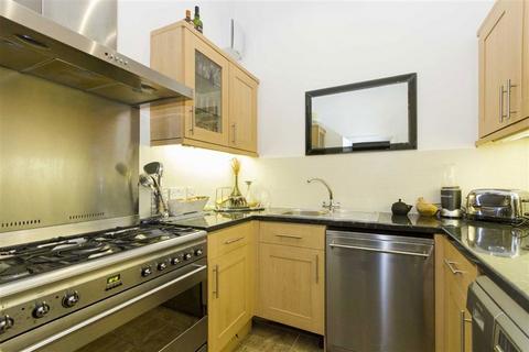 2 bedroom flat to rent, Ennerdale Road, Kew TW9