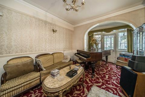 4 bedroom semi-detached house for sale, Lavington Road, London W13