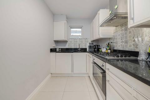 1 bedroom flat to rent, Chesterton Road, London W10