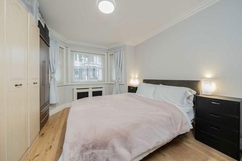 1 bedroom flat to rent, Chesterton Road, London W10