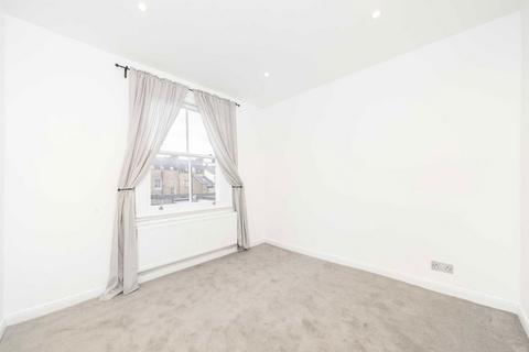 2 bedroom flat to rent, St. Stephens Gardens, London W2