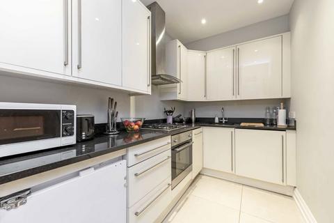 2 bedroom flat to rent, Chesterton Road, London W10