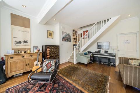 2 bedroom terraced house for sale, Tresco Road, London SE15