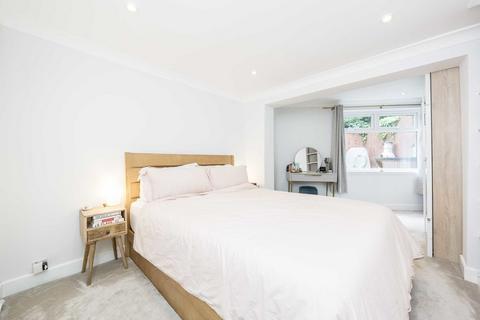 2 bedroom flat for sale, Kirkwood Road, London SE15