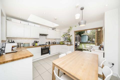 3 bedroom terraced house for sale, Hichisson Road, London SE15