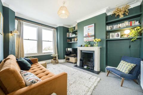 2 bedroom flat for sale, Athenlay Road, London SE15