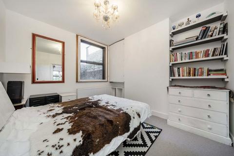 1 bedroom flat for sale, Ivydale Road, London SE15