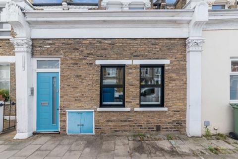 1 bedroom flat for sale, Ivydale Road, London SE15