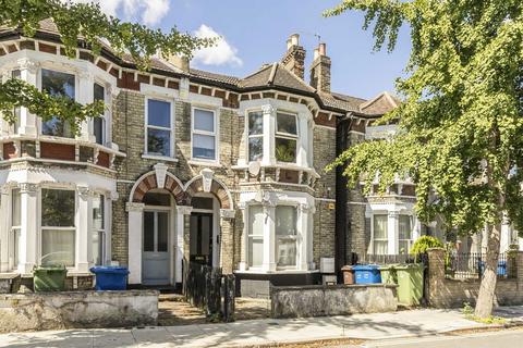 2 bedroom flat for sale, Adys Road, London SE15