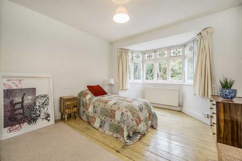 3 bedroom house for sale, Limesford Road, London SE15