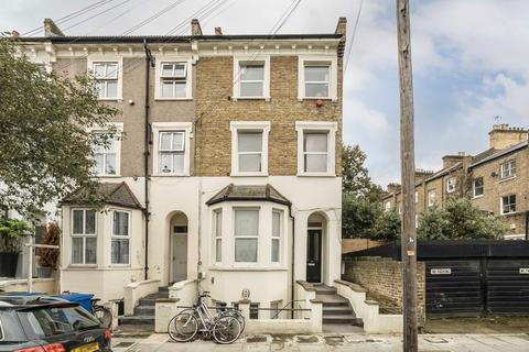 1 bedroom flat for sale, Maude Road, London SE5