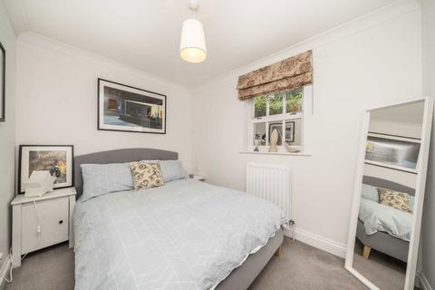 3 bedroom terraced house for sale, Peckham Rye, London SE15