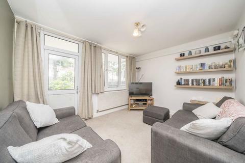 2 bedroom flat for sale, East Surrey Grove, London SE15