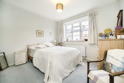 3 bedroom flat for sale, Athenlay Road, London SE15