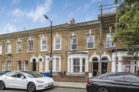 2 bedroom flat for sale, Marmont Road, London SE15