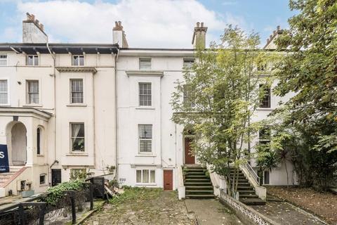 1 bedroom flat for sale, Queens Road, London SE15