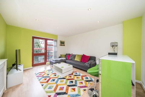 4 bedroom house for sale, Gatonby Street, London SE15