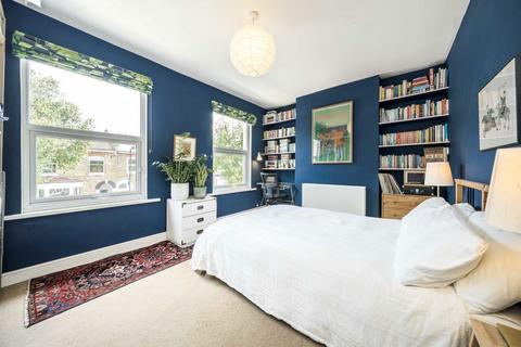 3 bedroom terraced house for sale, Kirkwood Road, London SE15