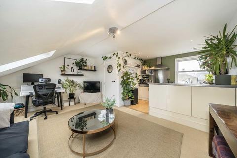 1 bedroom flat for sale, Carden Road, London SE15