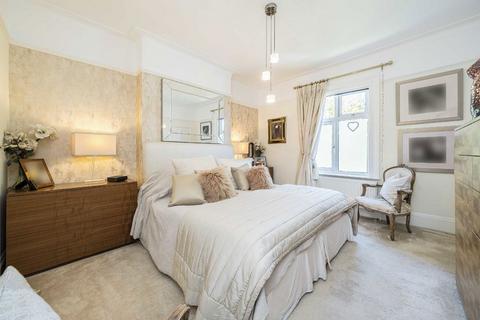 4 bedroom semi-detached house for sale, Carden Road, London SE15