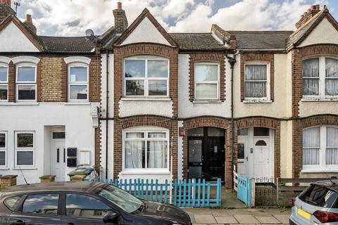 2 bedroom maisonette for sale, Cheltenham Road, London SE15