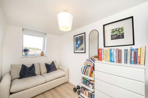 2 bedroom flat for sale, Ivydale Road, London SE15