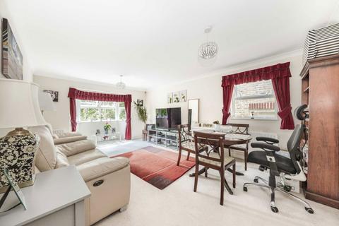 2 bedroom flat for sale, Clockhouse Place, London SW15