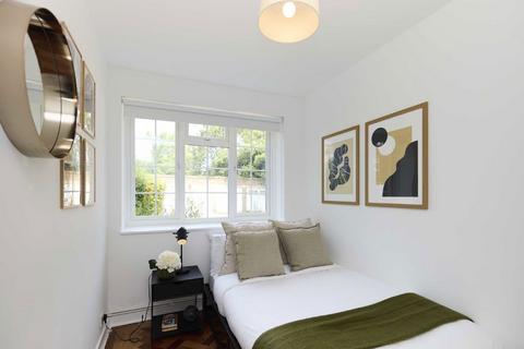 2 bedroom flat for sale, West Hill, London SW15