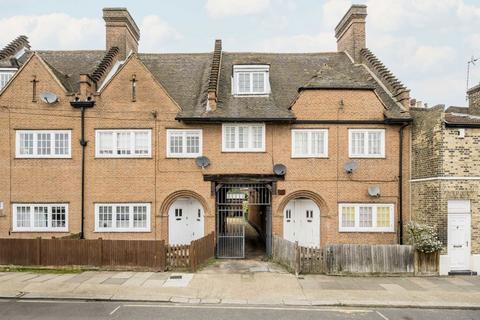 4 bedroom house for sale, Oakhill Road, London SW15