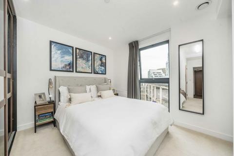 2 bedroom flat for sale, Osiers Road, London SW18