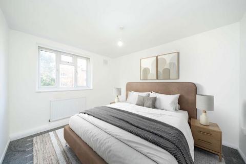 3 bedroom flat for sale, Whitnell Way, London SW15