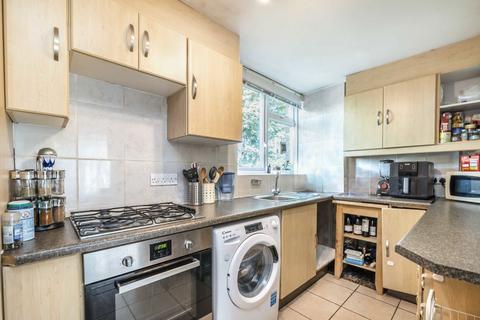 2 bedroom flat for sale, Seymour Road, London SW18